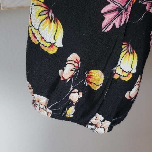 Rags to Wishes floral romper size Large - Picture 4 of 7